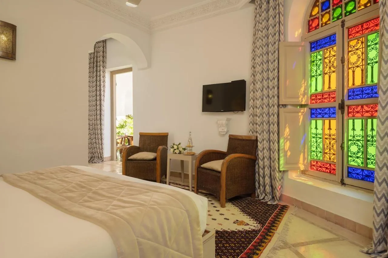 Riad Alma Marrakesz 4*,